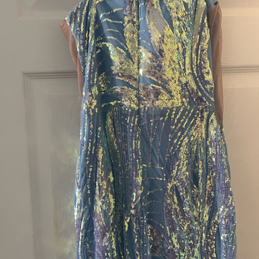 Sky blue iridescent prom dress / formal dress was used for 4 hours. No tags - Picture 4 of 10